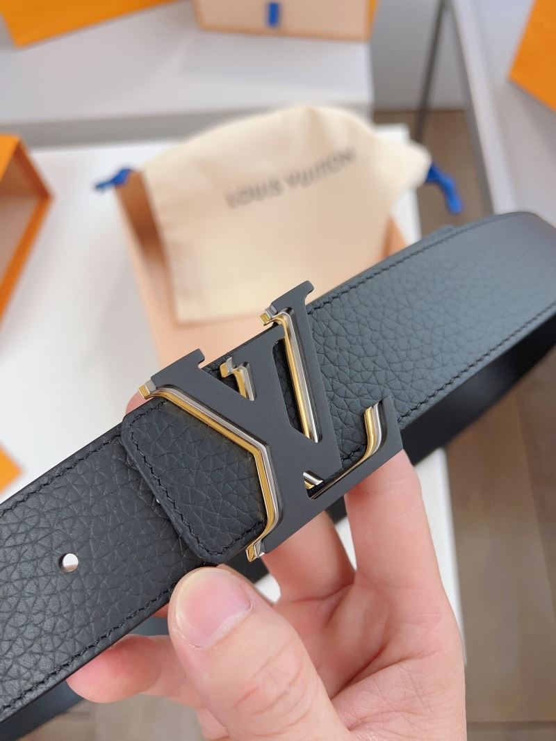 l0vis Vvtt0n belts